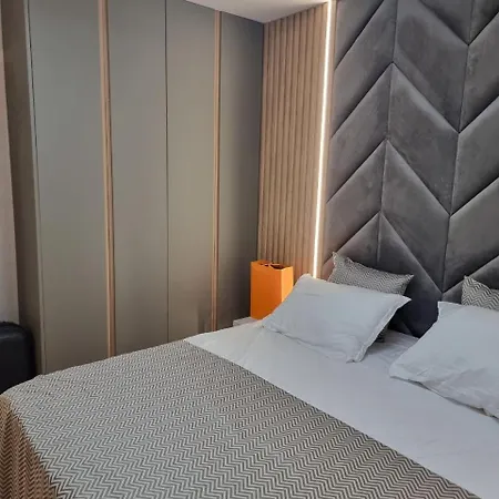 Harmony 16 Apartment *